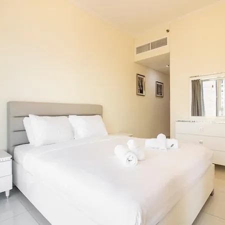 Urban Retreat: Sea View Apartment In Dubai Marina Exterior photo
